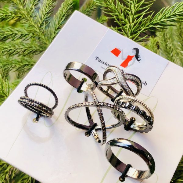 Fashionable Ring Set