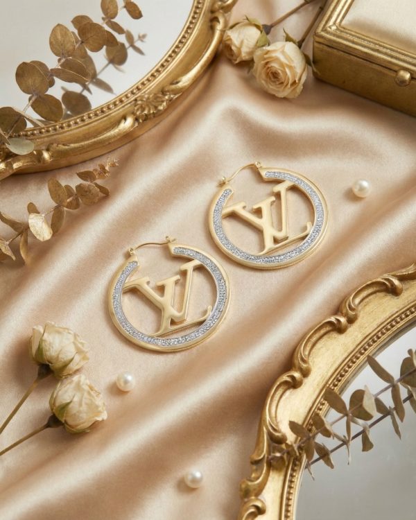 Budget‑friendly hoop earring set from Passionate Bangladesh with multiple stylish everyday options, charming big and small hoops neatly designed for Passionate girls only.