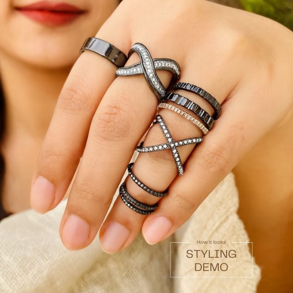 Budget‑friendly finger rings from Passionate Bangladesh with multiple stylish everyday options, charming silver and golden rings neatly designed for Passionate girls only.