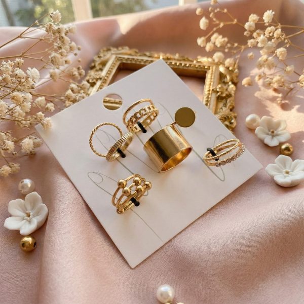 Budget‑friendly finger rings from Passionate Bangladesh with multiple stylish everyday options, charming silver and golden rings neatly designed for Passionate girls only.