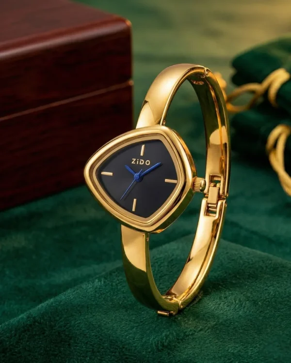 Shop silver square dial slim wrist watch for women. Elegant, lightweight, and stylish design perfect for daily wear, office, and parties. Limited Stocks !!