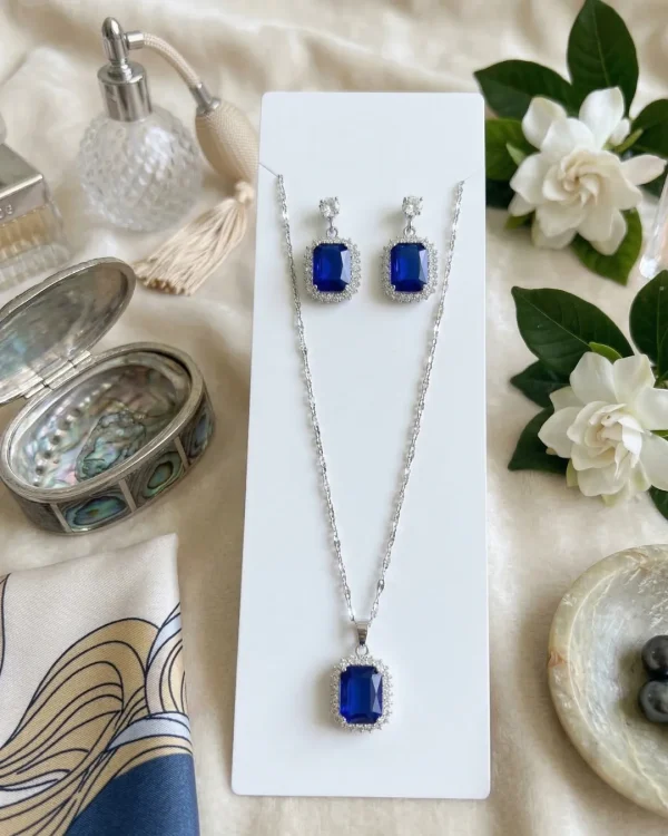 Stylish fashion layer necklace and pendants collection at Passionate Bangladesh showing different gold, silver and stoned necklace and pendants with earrings pair for western and fusion outfits.