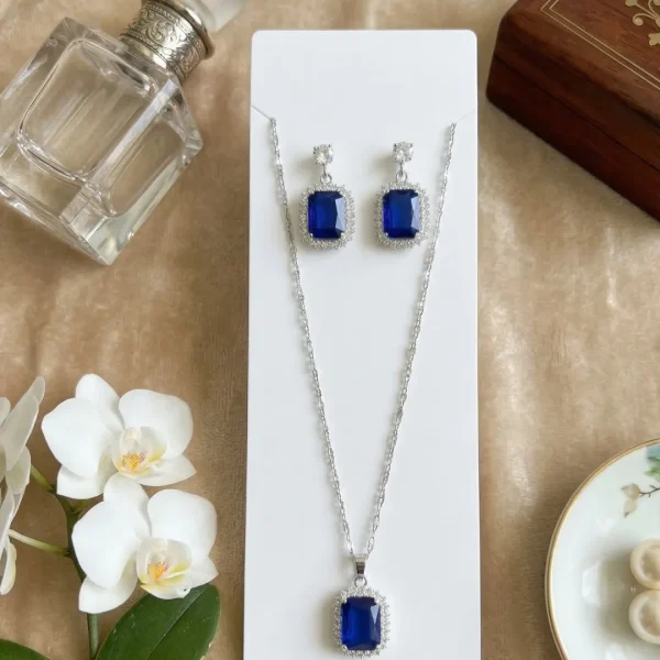 Stylish fashion layer necklace and pendants collection at Passionate Bangladesh showing different gold, silver and stoned necklace and pendants with earrings pair for western and fusion outfits.