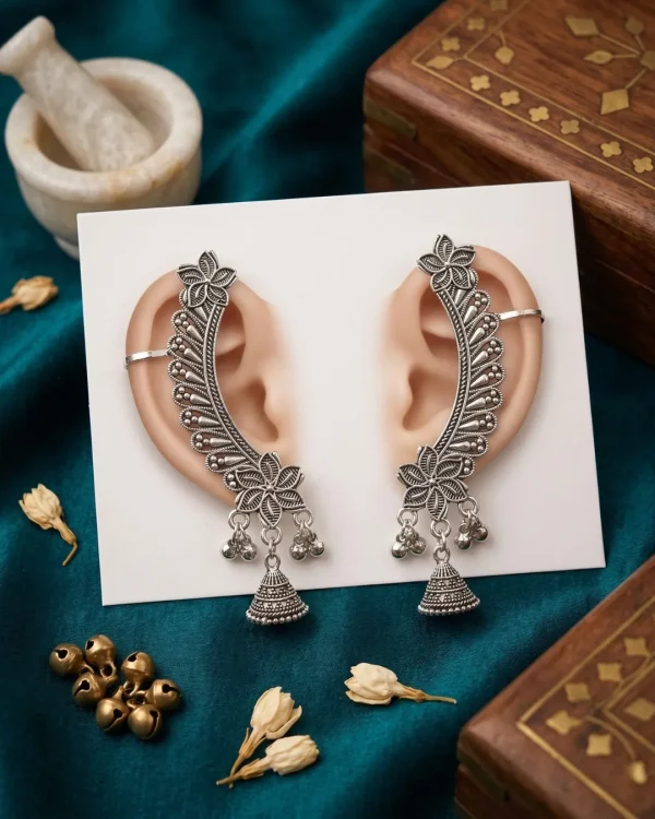 Shop ear cuffs, earrings, necklaces, finger rings, bags, beauty essentials at Passionate Bangladesh. Trendy, budget-friendly, and ready to gift.