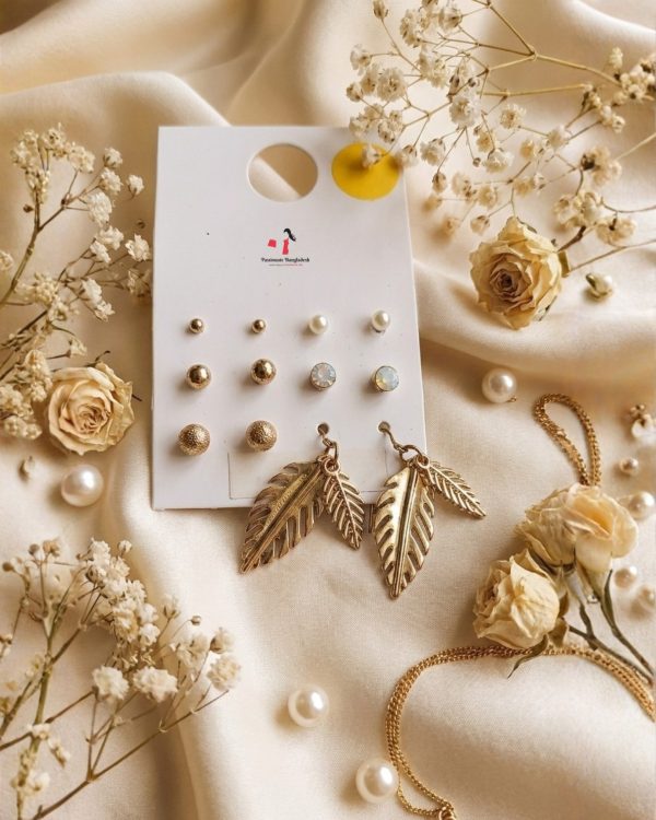 Shop earrings, necklaces, finger rings, bags, beauty essentials at Passionate Bangladesh. Trendy, budget-friendly, and ready to gift.