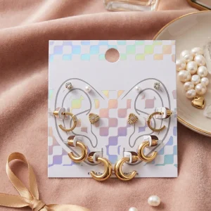 Shop ear cuffs, earrings, necklaces, finger rings, bags, beauty essentials at Passionate Bangladesh. Trendy, budget-friendly, and ready to gift.