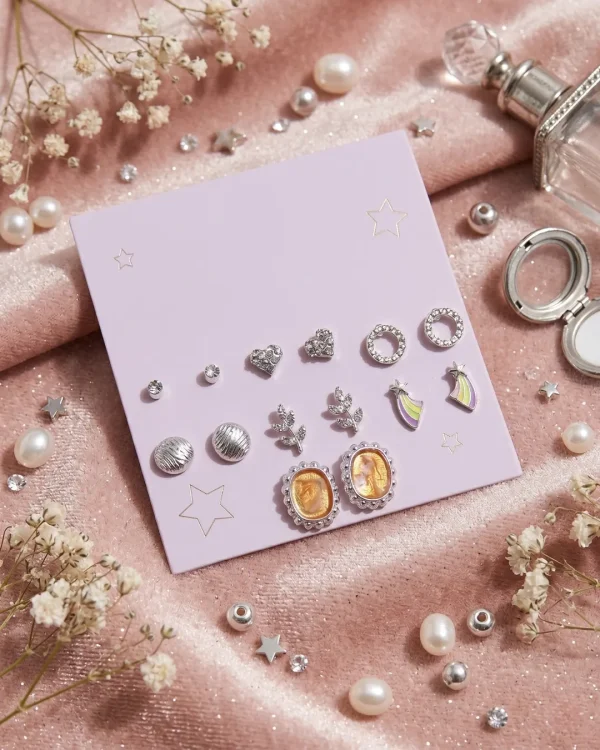 Trendy stud earrings for girls and women, simple everyday designs and sparkly studs from Passionate Bangladesh for party looks. https://passionatebangladesh.com/